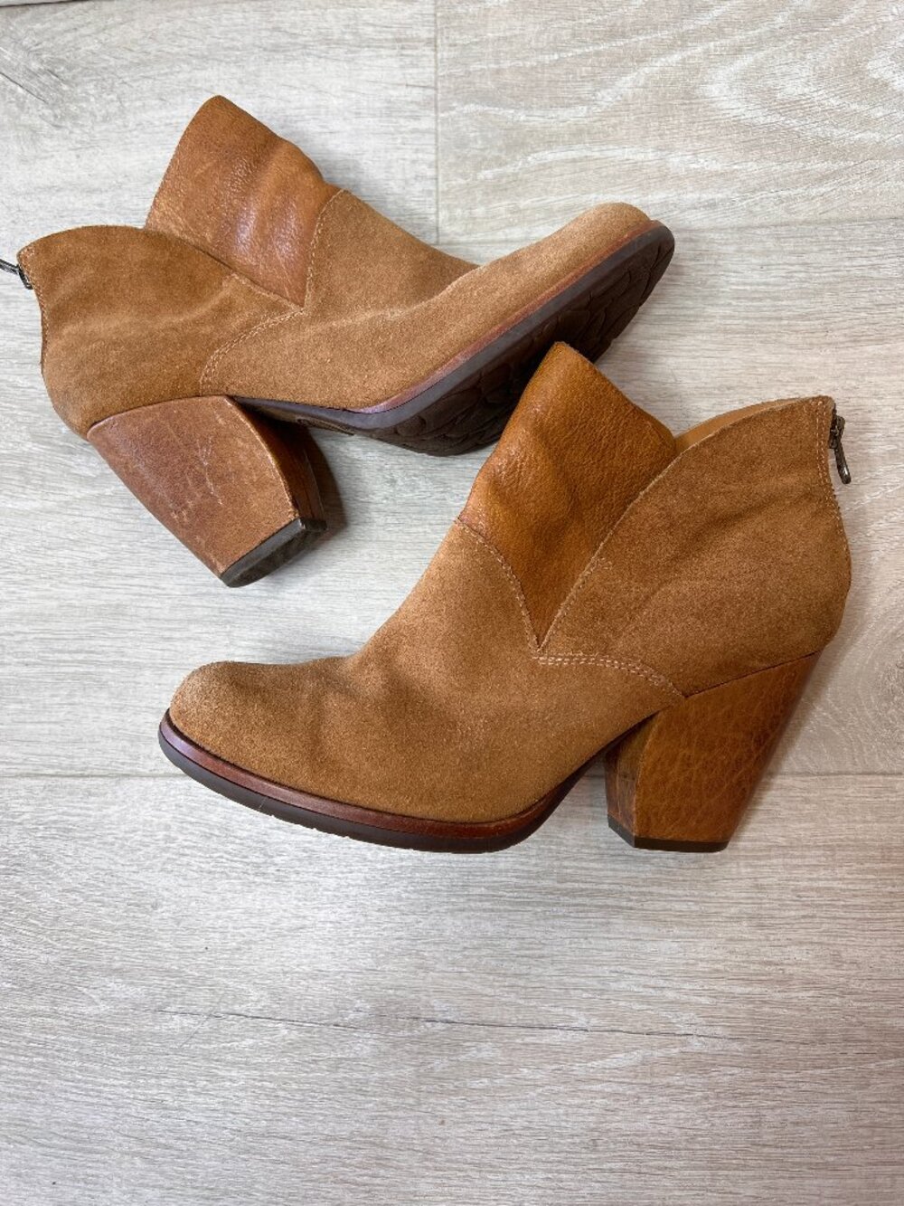 Kork-Ease Booties Womens Size 9M Brown Castanedo Suede Ankle Leather Block Heel